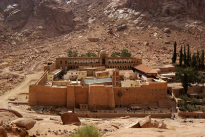 Monastero di S. Caterina, una fortezza in pieno deserto