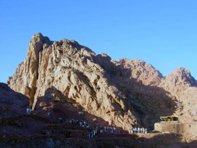 Pellegrini sul monte Sinai foto Tamerlan 