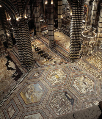 L'incredibile pavimento del Duomo di Siena