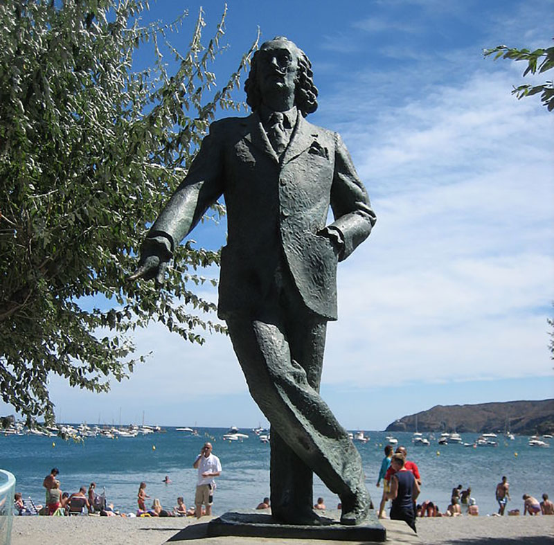 Statua-Salvador-Dalí