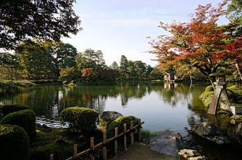 Il giardino Kenrokuen a Kanazawa