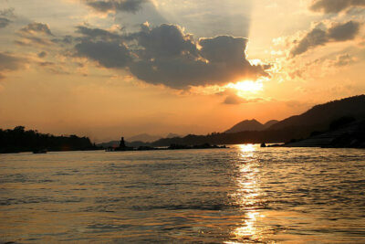 tramonto-sul-fiume-Mekong