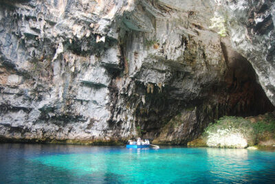 Grotte-di-MelissaniCefalonia (foto Matt Sims)