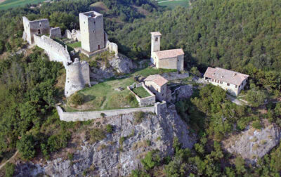 Castello di Carpineti foto Sandro Beretti