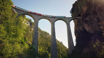 Glacier Express, il treno rapido più lento del mondo