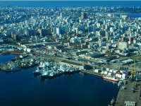 Montevideo, affacciata sul “fiume-mare”