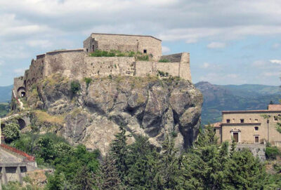Val Camastra Castello di Laurenzana