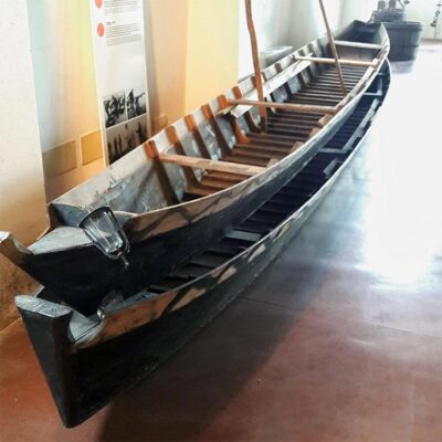 La “marota”, la caratteristica imbarcazione per trasportare il pesce ancora vivo al mercato