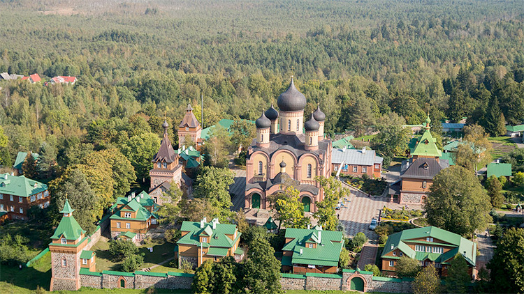 Narva Estonia Convento-di-Puhtitsa