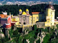 Il Palacio Nacional da Pena è uno dei castelli più eclettici del Portogallo.
