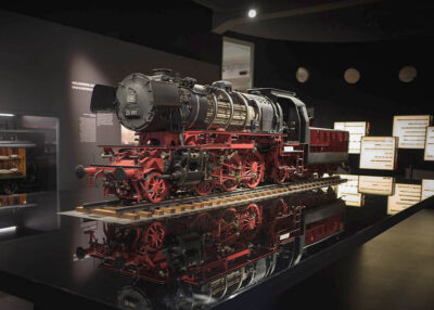 La ricostruzione della locomotiva "Adler" al Verkhersmuseum