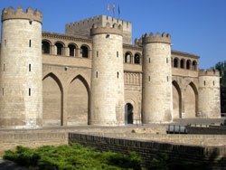 Alfajerìa, la residenza reale appartenuta nei secoli ai re aragonesi e di Spagna