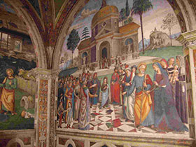 La splendida cappella Baglioni affrescata