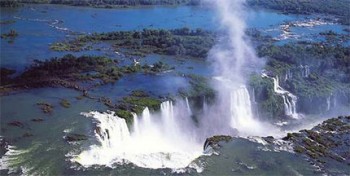 Cascate_Iguazu_panoramica_430.jpg