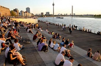 Rhein_Treppe_430.jpg