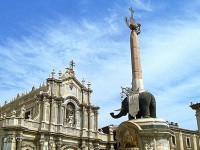 Catania gioca l’asso del “prodotto turistico”