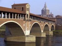 Bene il turismo a Pavia e sul Garda