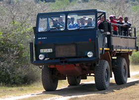 Scolaresche sudafricane in visita alla riserva. Foto: Shamwari Group 