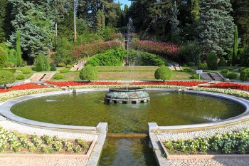 Villa-Toepliz,-fontana