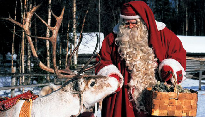 Babbo-Natale-e-renne-Rovaniemi