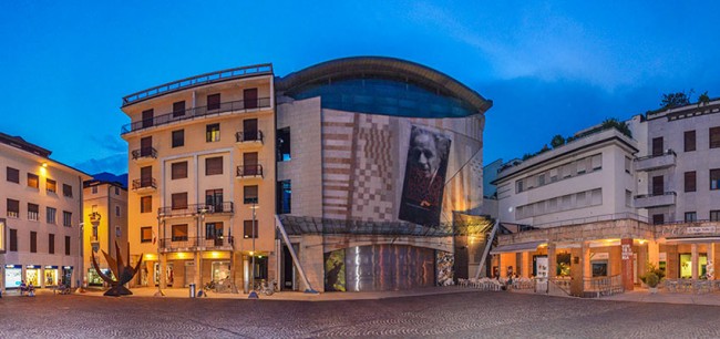 Trento, Piazza Cesare Battisti