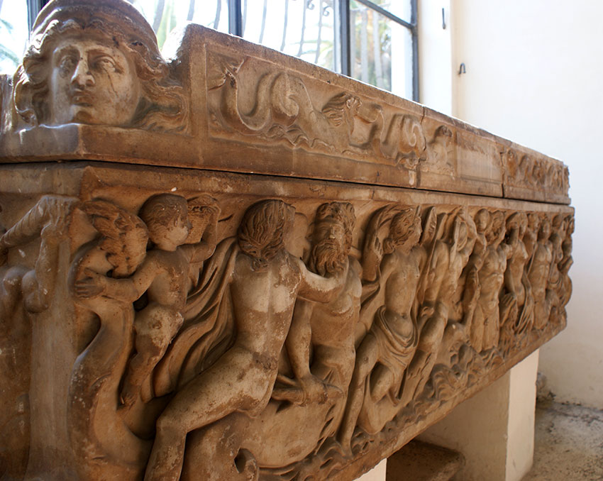 Tiaso-Marino-sarcofago