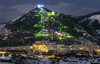 gubbio-albero-di-natale