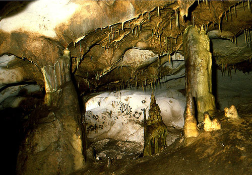 grotta-dei-cervi-2