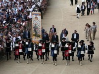Siena espone i costumi del corteo storico