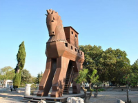 Francavilla Marittima ricostruito il “Cavallo di Troia” di Epeo