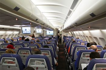 volo-iberia-interno-Airbus-340