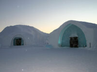 IceHotel Kiruna (foto: Stephan Hertz - https://commons.wikimedia.org/w/index.php?curid=485115)