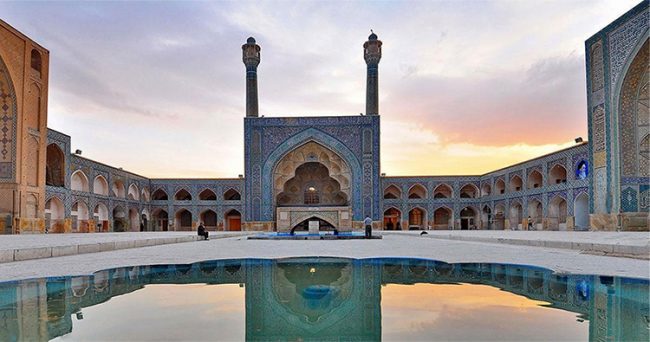 Iran 3, mosaico da interpretare. Isfahan, caravan serraglio e luci d’alabastro