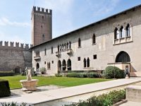 Verona, cortile interno del Museo Civico di Caltelvecchio