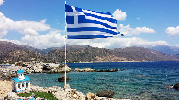 Creta Palaiohora,-scorcio-panorama-e-bandiera