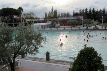 Viterbo Terme-dei-Papi-piscina