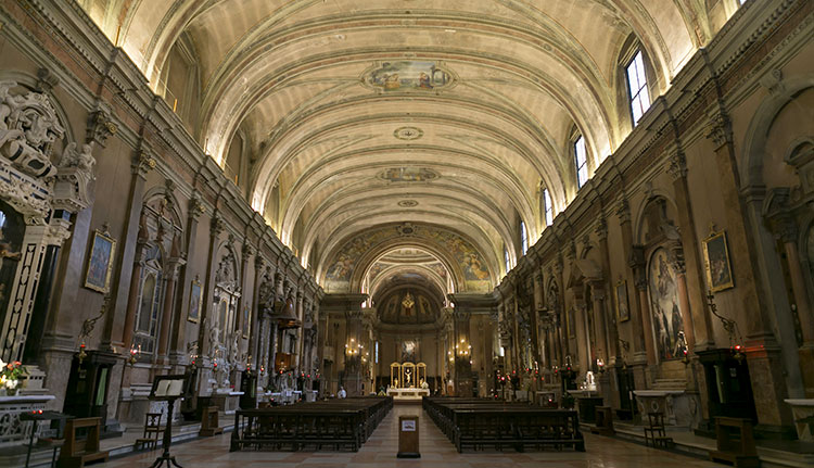 Hierusalem Verona-Chiesa-di-Sant-Eufemia-interno