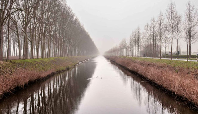 Bruges, pista ciclabile lungo il canale (Photo: ©Matteo Marinelli R.T.Hearth – Mondointasca.it)