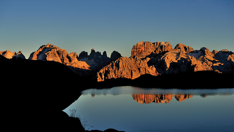 acqua Dolomiti-di-Brenta-da-Lago-Nero-Ph-T.Monchen