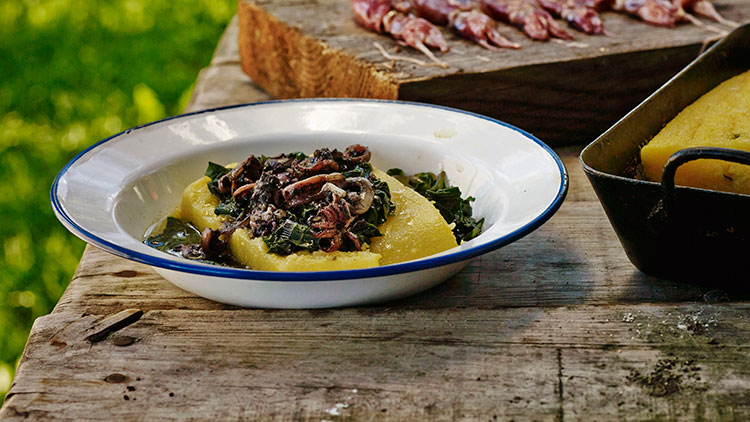 viaggio di gusto Seppie-con-biete-e-polenta