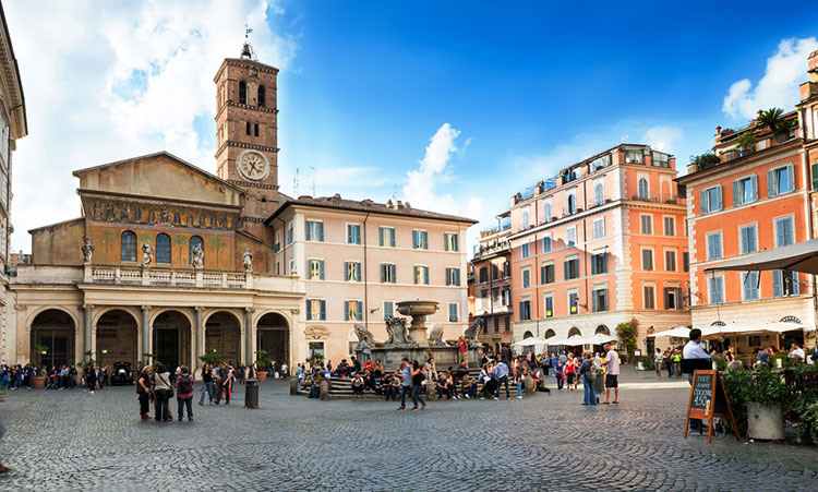 trastevere_piazza-di-santa-maria-in-trastevere