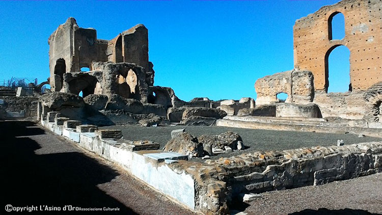 Appia Antica Villa-dei-Quintili portici-verso-le-Terme