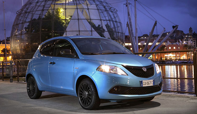 LANCIA-Ypsilon-hybrid-ECOCHIC_HP