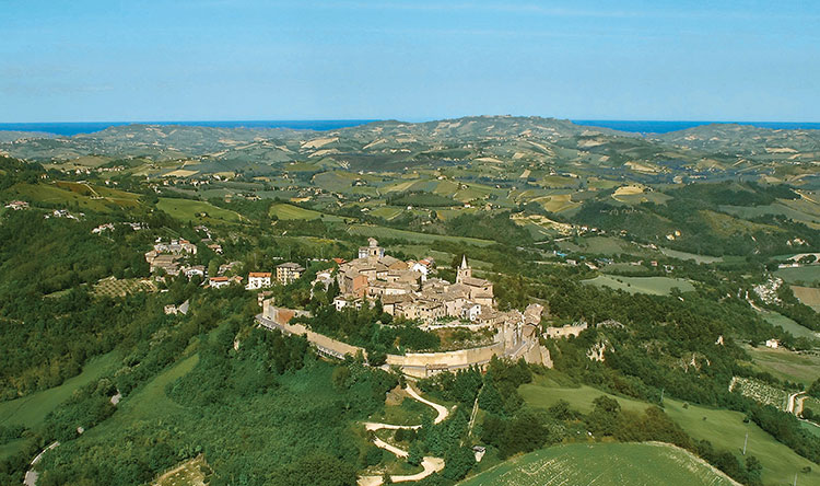 Montedinove-dall'alto