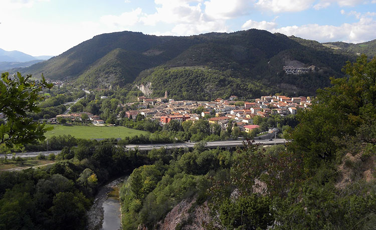 tartufo bianco pregiato veduta di Acqualagna