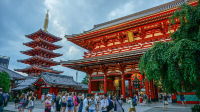 Hōzōmon-e-pagoda-a-cinque-piani-del-tempio-Sensō-ji (ph. Jreysp)