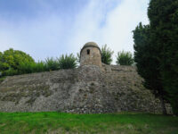 Mura del Castello (foto © emilio dati – mondointasca.it)