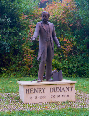 statua di Henry-Dunant