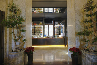 Palazzo BN - ingresso al lounge bar (ph. © emilio dati – mondointasca.it)