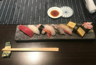 Ise, cena con sushi